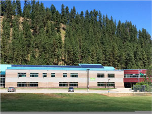 photo of completed solar project at Icicle River Middle School