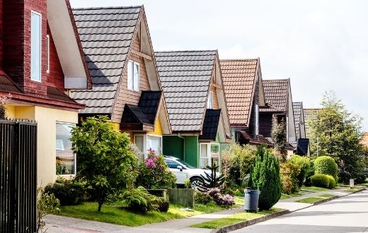 houses on residential street with sidewalk